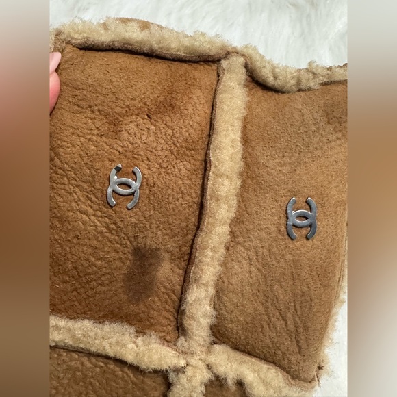 CHANEL - Picture 6 of 13